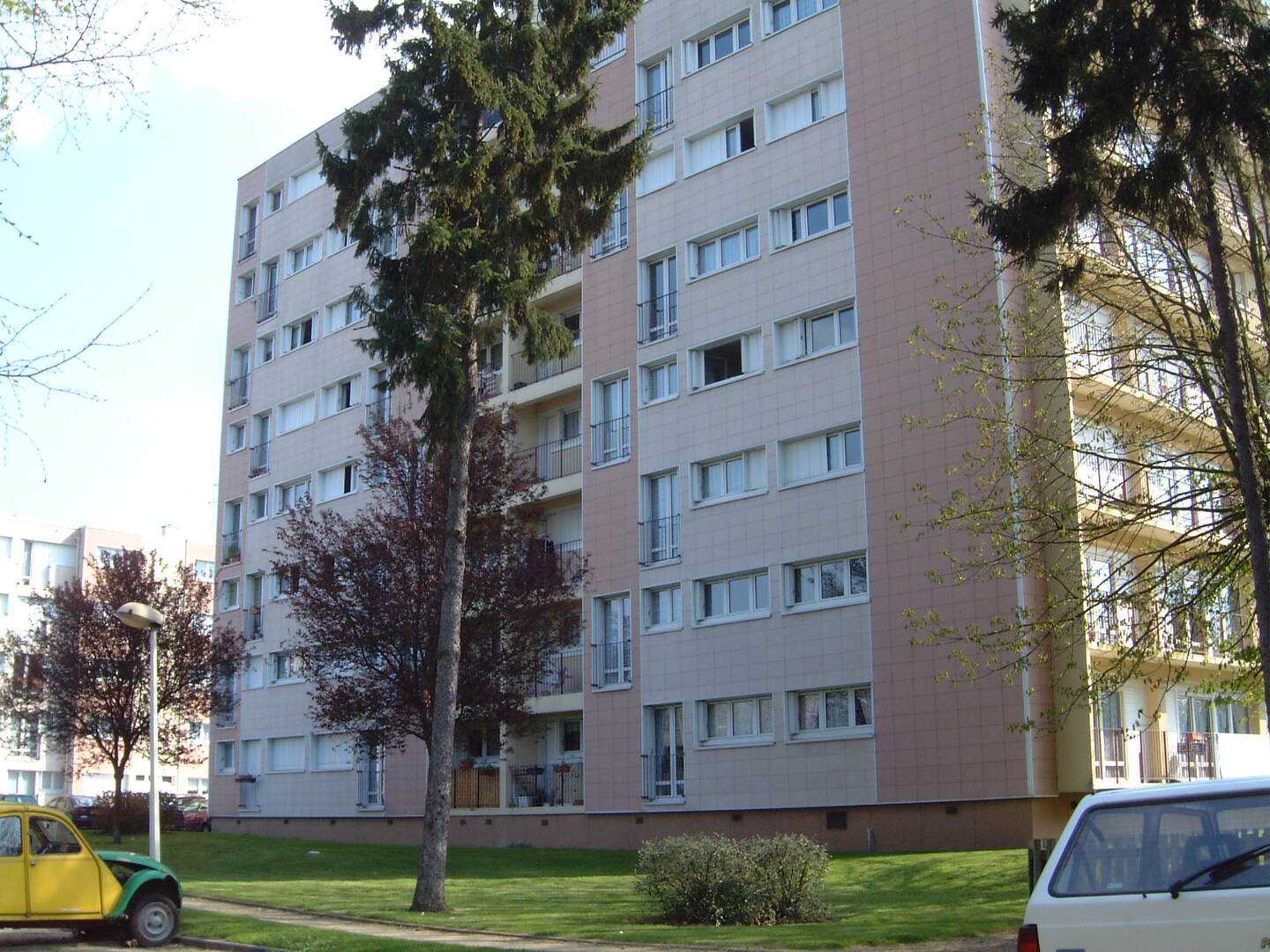 72_Le Mans_Rue Louis Cretois.jpg